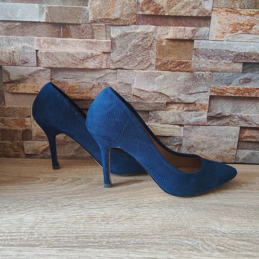 Blue Suede High Heels, size 6