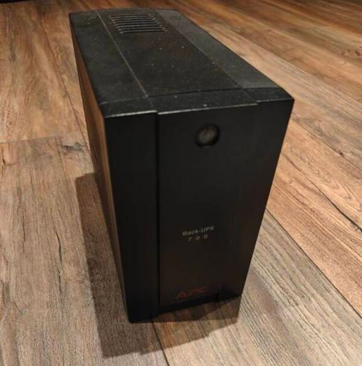 Apc Back-ups 700va