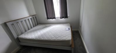 Double bed with matress