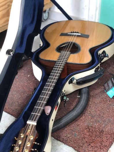 Bouzouki guitar bodied Guzouki