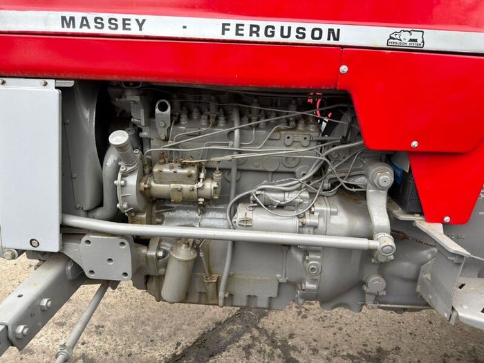 1970 Massey Ferguson 165