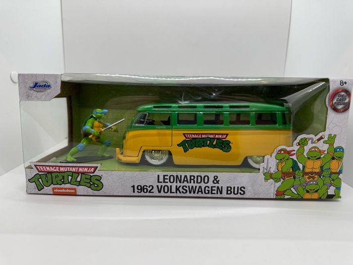 Jada 1:24 TMNT Teenage Mutant Ninja Turtles LEONARDO & 1962 VOLKSWAGEN VW BUS Model diecast die cast