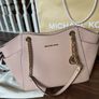 micheal kors handbag Image 2