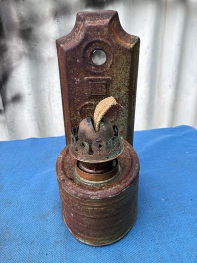 Antique wall lamp