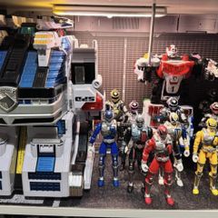 Power rangers spd megazord & action figures