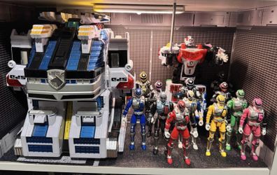 Power rangers spd megazord & action figures
