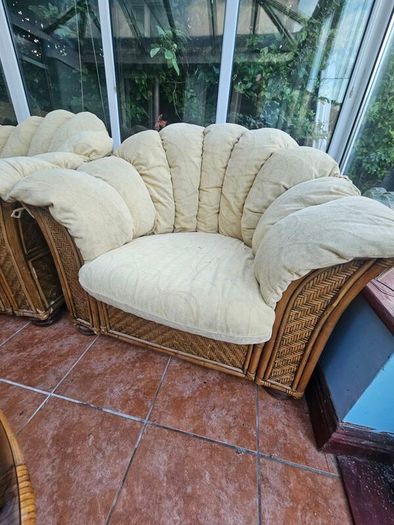 9 piece Conservatory/Sunroom Furniture set