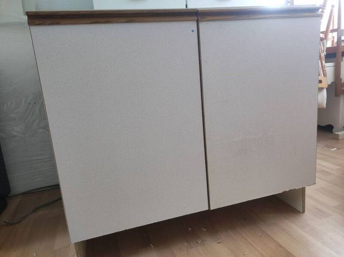 kitchen cabinet