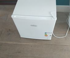 belling counter top mini fridge