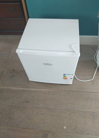 belling counter top mini fridge