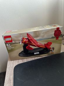 Lego Amelia Earhart Tribute Plane GWP Limited Edition Set (Brand New)
