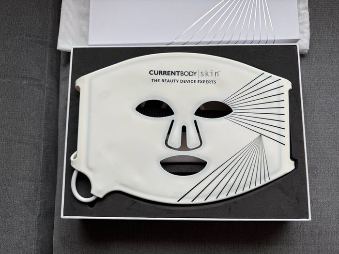 Currentbody LED Therapy Face Mask