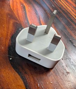 Genuine Apple 5W USB Power Adapter