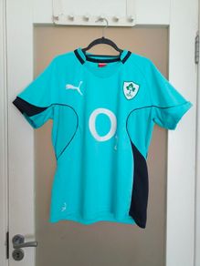 Vintage Puma 2010/11 Ireland Rugby away jersey