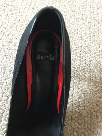Bernie black high heels size 5