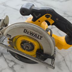 DeWalt DCS391 Cordless Circular Saw skillsaw