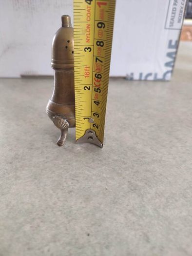 Graceful Vintage Handmade Pepper Pot in BRASS.