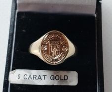 Man united 9 carat gold Ring