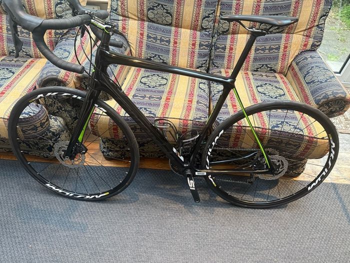 Carbon bike Cannondale Synapse size 56