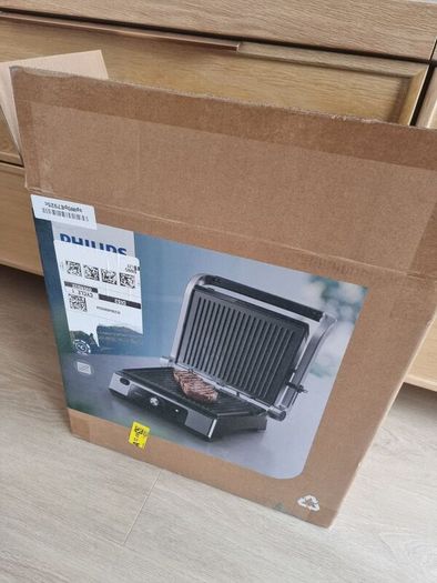Philips Contact Grill 5000 Series, Opens Flat, Adjustable Temp, 2200W