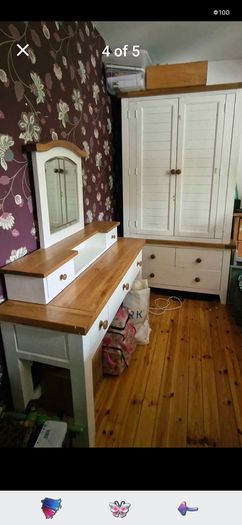 Solid Oak & Timber Bedroom Set: Wardrobe & Dressing Table