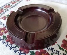 Bakelite ashtray, bakelight,