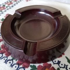 Bakelite ashtray, bakelight,