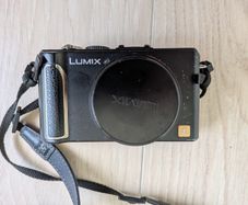 Panasonic Lumix DMC-LX3 Premium Compact Camera
