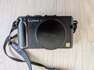 Panasonic Lumix DMC-LX3 Premium Compact Camera