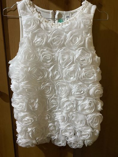 Stylish flower top