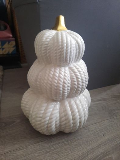 Ceramic knit look pumpkins