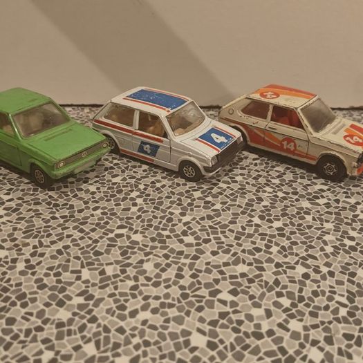 2 x Corgi VW Polo 1 x Mini Metro all 1:43 die cast diecast cars