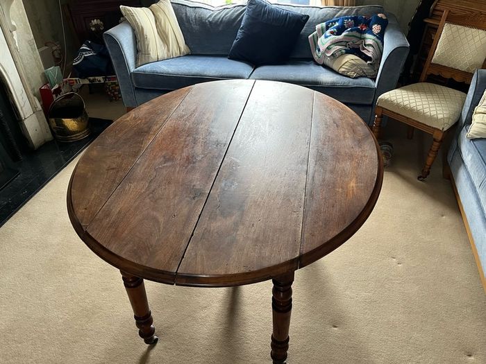 Kitchen table