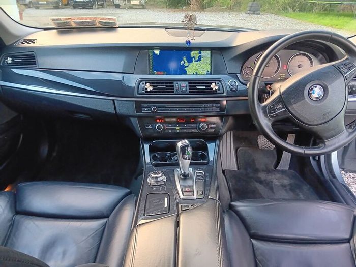 BMW 5-Series 2012