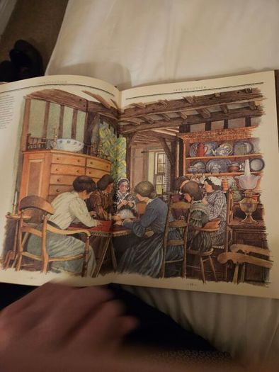 Forgotten Household Crafts. The National Trust Book Of. By Jomn Seymour. Beautiful Illustrated Large Volume Hardbacks With Dustjackets In Good Condition. See Photos For Same.