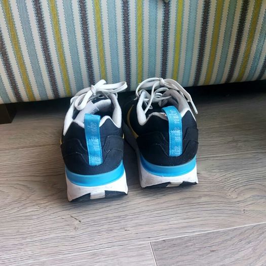 Woman Air Max like New