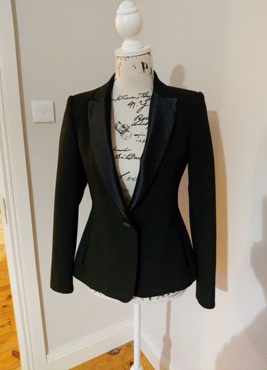 Size S ZARA Black Blazer