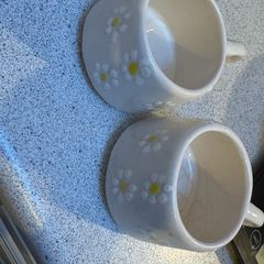 mugs