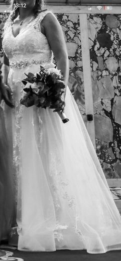 Wedding dress
