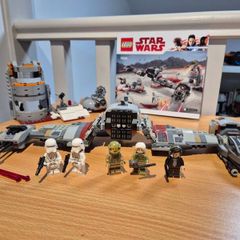 Lego Star Wars 75202 Defense of Crait