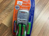Fameart Ni-CD and Ni-MH Battery Charger inc 4 Batteries