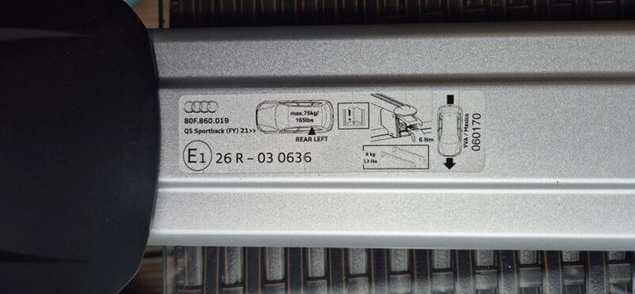 Audi Q5 Hybrid 2023 roof bars x2