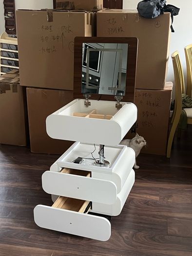 Dressing table