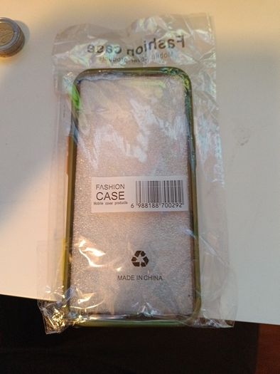 iPhone 15 green case
