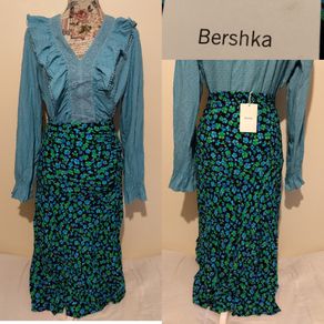 Bershka Skirt, New With Tags