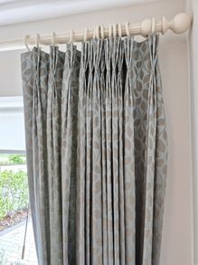 Curtains & Curtain Pole