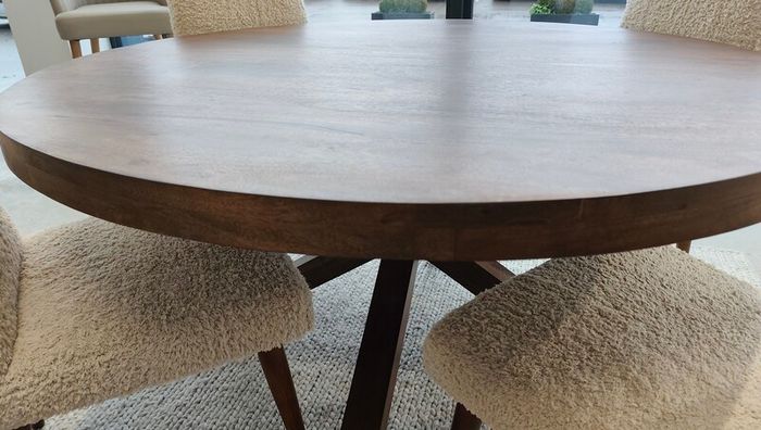 Round Dining Table, Ex Display Like New