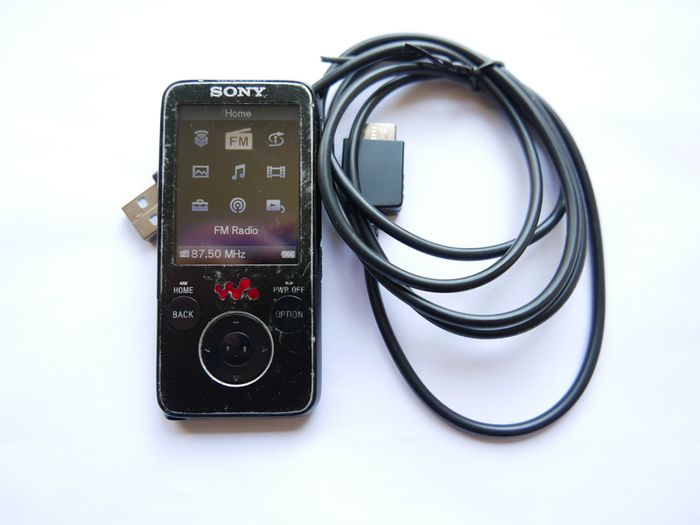 Sony Walkman NWZ-S638F Digital Media Player MP3 Player