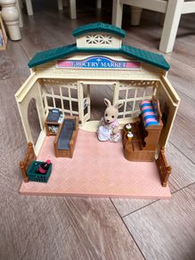 Sylvanian Kangaroo & Grocery Market