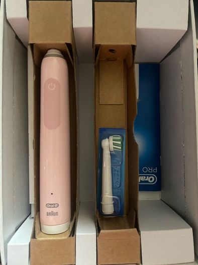Braun Oral B Pro 3 Electric Toothbrush